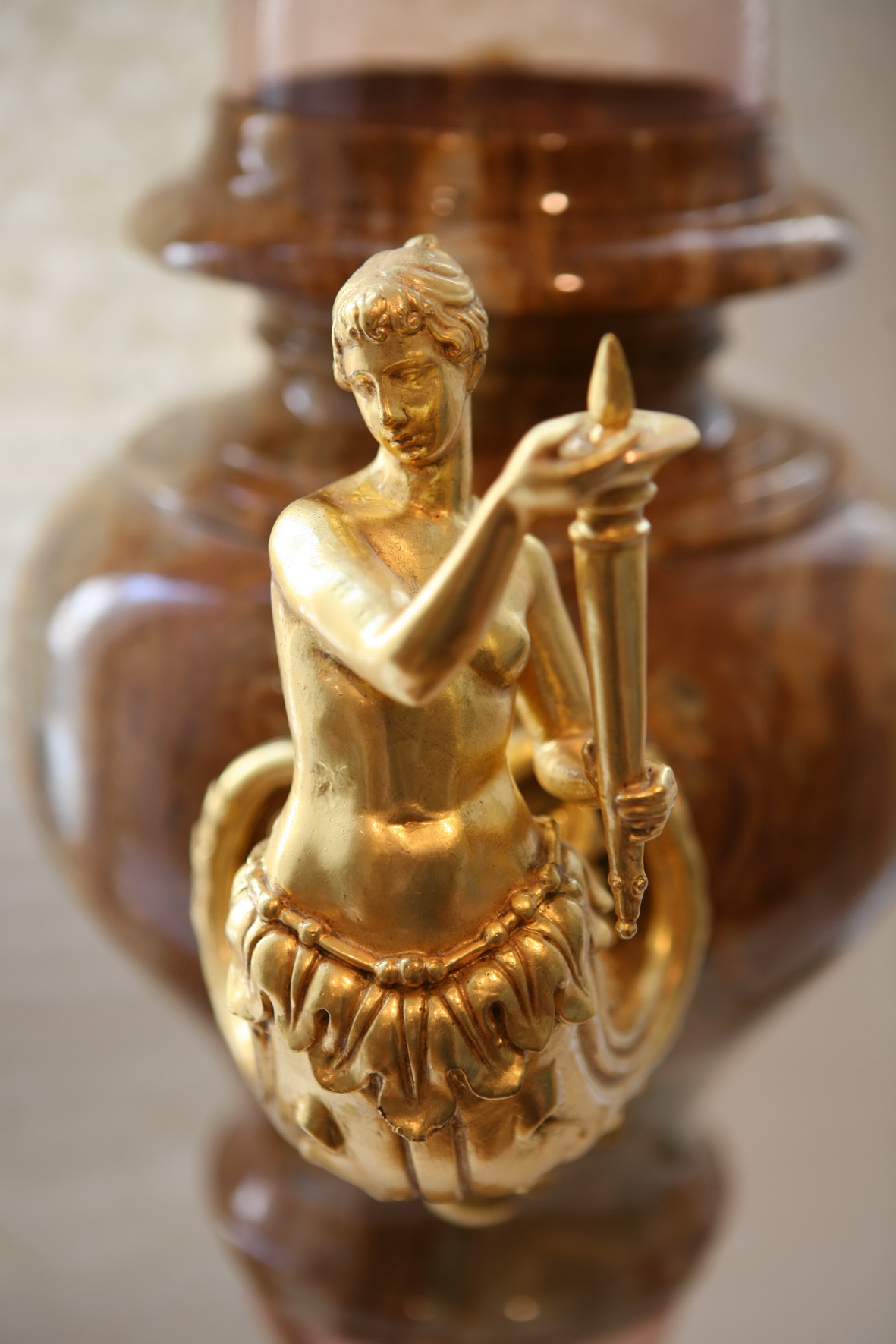 Vase with lid, baroque style.       . / Vase with lid, baroque style. Detail.